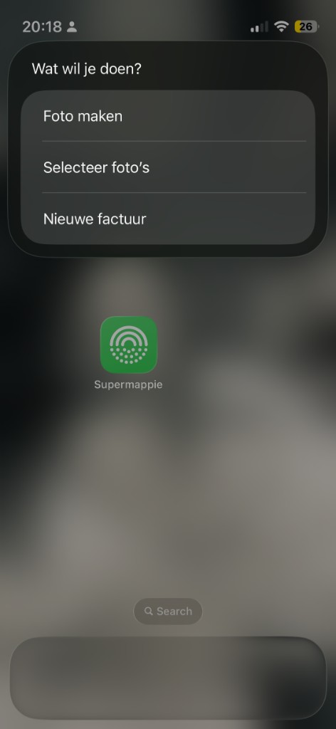 Het Supermappie-menu op een iPhone met de keuzes Foto maken, Selecteer foto’s en Nieuwe factuur.